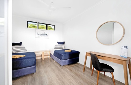 Dundee Beach Hotel | The Beach House by Anglers Choice