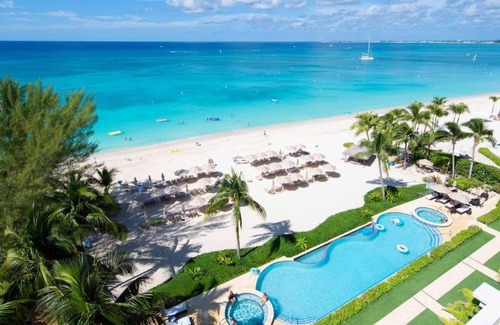 Seven Mile Beach Apartment | The Beachcomber - Oceanfront Penthouses by Grand Cayman Villas & Condos