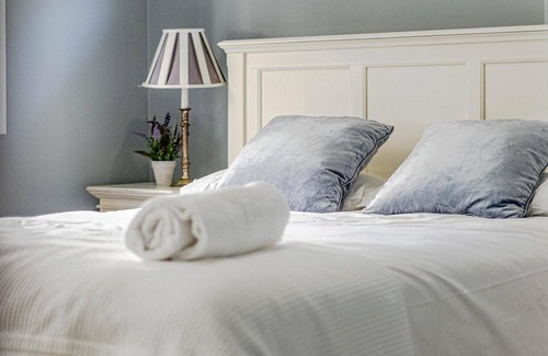 Pretty Beach Central Coast House | The Beacon at Pretty Beach