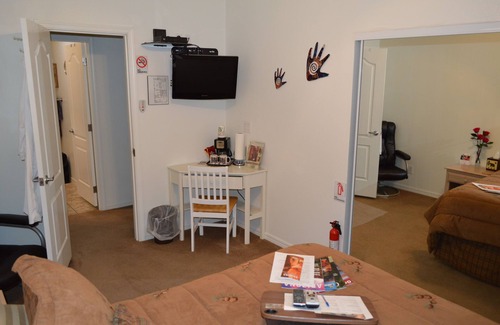 Page Bed & Breakfast | The Bear's Den B&B