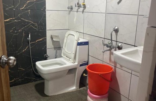 Kufri Hotel | The Beer Castle