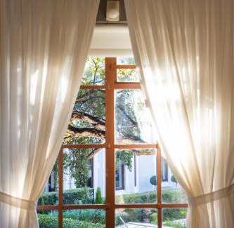 Claremont Apartment | The Bergzicht Guest Suite