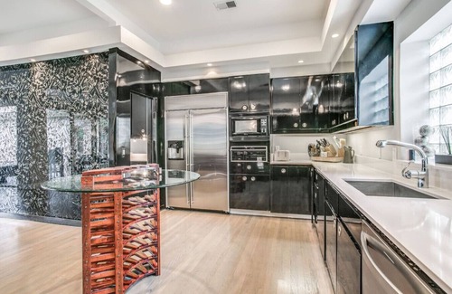 Lake Highlands House | The Best Dallas Has To Offer. Heated Pool/Spa!