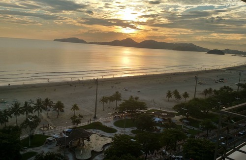 Boqueirao Apartment | The best view of the Santos waterfront. - You and your family deserve it!