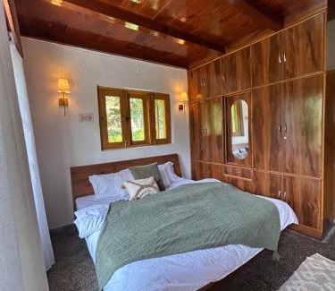 Manali House | The Bhanoo Orchards