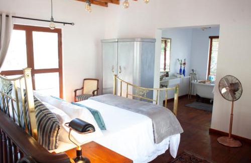 Hatfield Apartment | The Blue Place