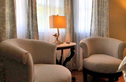 Harpers Ferry House | The Bluebird Suite at Harpers Ferry Guest House
