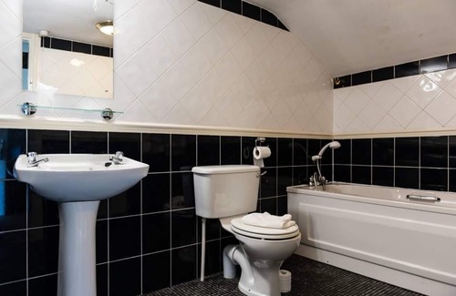 Greystoke Hotel | The Boot and Shoe