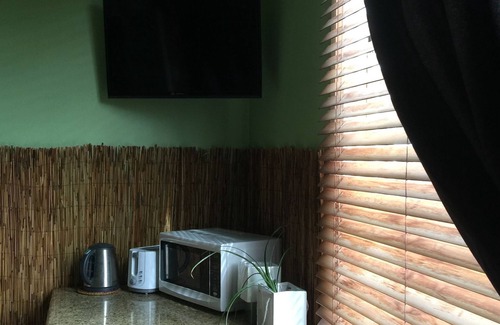 Williamstown Apartment | The Bridge Seaside Retreat Long term stay welcome