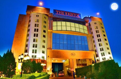 Sikanderpur Ghosi Hotel | The Bristol