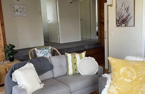 Robertson Ski Chalet | The Burrow On South