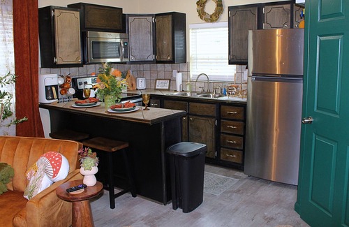 Batesville House | The Button Bungalow near Historic Downtown Batesville