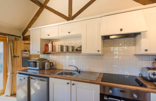 Billingsley Cottage | THE BYRE, character holiday cottage, with a garden in Billingsley