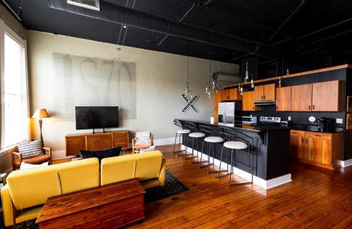 Commercial Street Historic District Apartment | The C-Street Archive