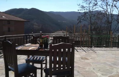 Smolyan House | The Cabbage Patch