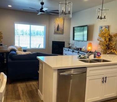 Flagstaff Apartment | The Cabin