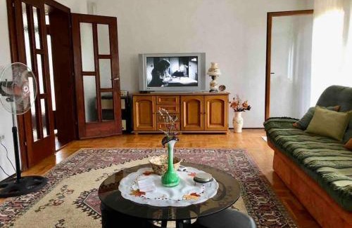 Pejë Apartment | The Calm Corner Near City Center