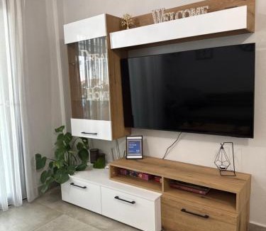 Paralia Ofryniou Apartment | The Candy House