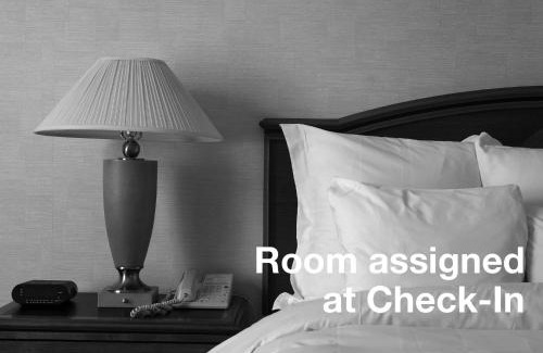 Old Naples Hotel | The Capri Inn