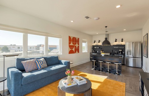 Five Points House | The Carter Buyout - 2 Units by AvantStay | Group Stays, Sleeps 24