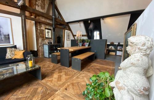 Clemency Apartment | The Castle Loft - Pascal's Angels