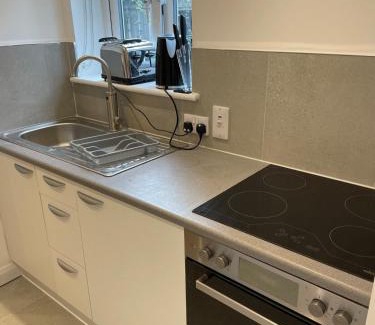 Peterborough Apartment | The Cedars