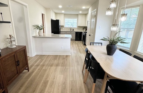 Windover East House | The Centrally Located Bedford Home