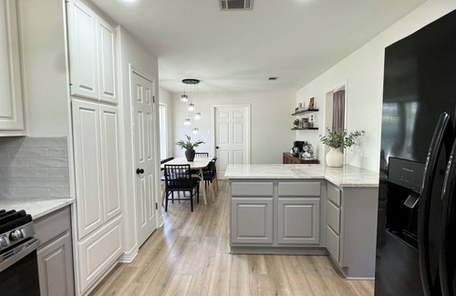 Windover East House | The Centrally Located Bedford Home