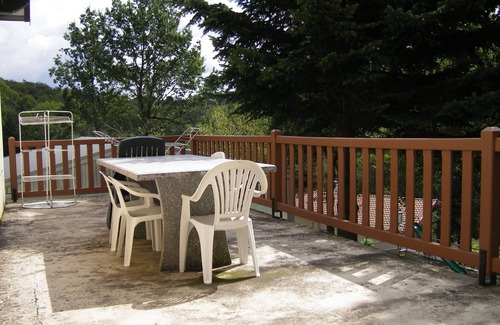 Lacrouzette Cottage | THE CHALET - 5 PEOPLE-POOL COVERED AND HEATED AT 28 ° MINI FROM 01/04 TO 31/10