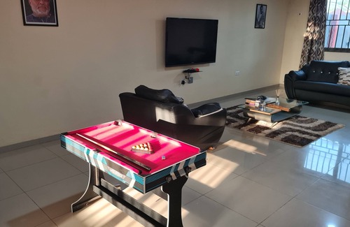 Accra Cabin | The Charways Lodge