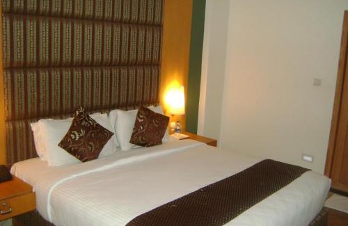 Maradu Hotel | The Classik Fort