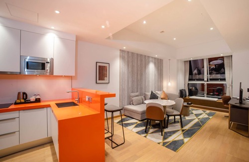 Shekou Apartment | The Clouds Apartment