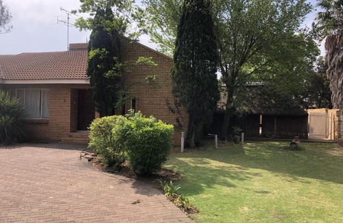 Vanderbijlpark House | The Coastal Guesthouse