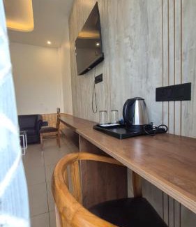 Bail Parao Hotel | The Corbett Green Woods