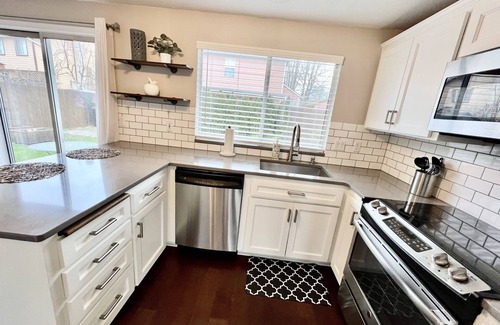 Aloha House | The Corner Terrace – Family and Pet Friendly Home