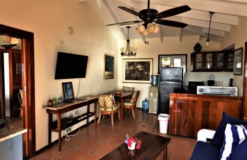 Red Hook House | The 'Cottage' at Lion's Gate - Check for our Spring & Summer Specials