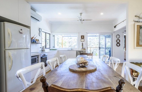 Pretty Beach House | 'The Cottage at Pretty Beach' by Accom Holidays