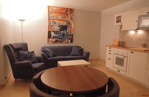 Noisy-sur-Ecole Cottage | The cottage of the three gables Charming house "the blue cedar