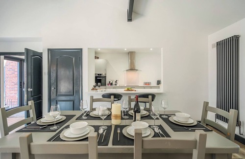 Wimborne Cottage | THE COTTAGE, pet friendly, with a garden in Wimborne Minster