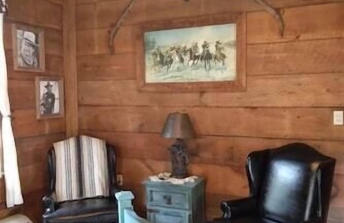 Palestine Bed & Breakfast | The Cowboy Room at The Ranch at Walston Springs; Breakfast Included