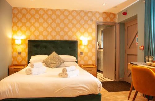 Balcombe Bed & Breakfast | The Cowdray Arms