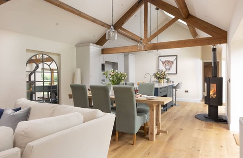 Brent Knoll House | The Cowshed - a barn that sleeps 7 guests in 3 bedrooms