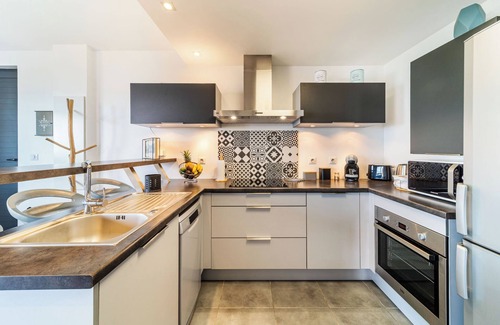 Reunion Apartment | The Cozy 4* - Sea view - 60 m2 charm & standing