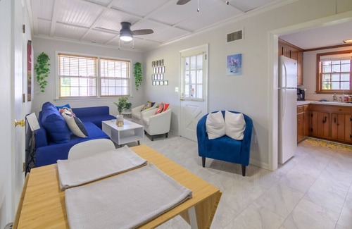 Surry House | The Cracker Jack House: A Military Salute & Arcade!