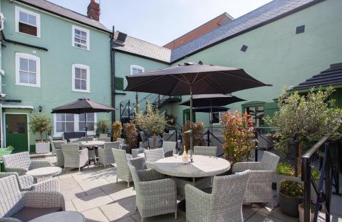 Poole Hotel | The Crown