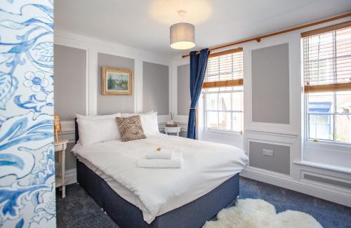 Poole Hotel | The Crown