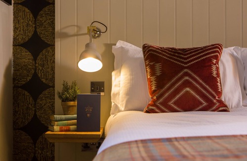 Copthorne Hotel | The Curious Pig in the Parlour