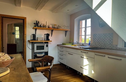 Neustadt-Haardt Apartment | The old schoolhouse on the Schlossberg in 1728