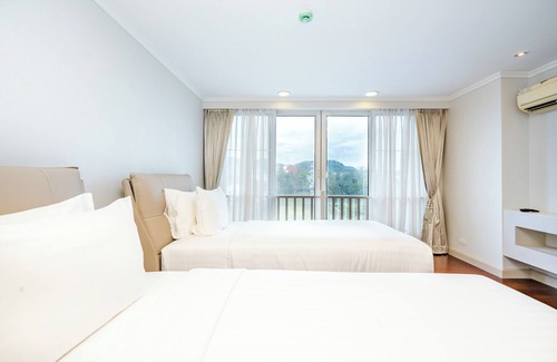 Hua Hin Hotel | The Delfini Hua Hin