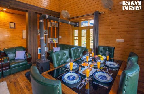 Gulmarg Villa | The Dewan Bagh with Heater at Srinagar by StayVista